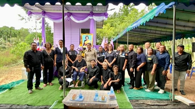 จันทบุรี-ผู้ว่าราชการจังหวัดจันทบุรี  เป็นประธานมอบบ้าน “โครงการซ่อมแซมบ้านกาชาด เทิดพระเกียรติฯ ” จำนวน 2 หลัง