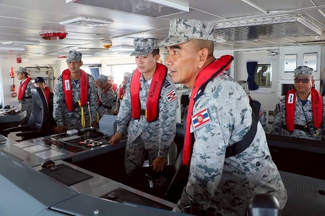 ทัพเรือภาคที่ 1 แสดงกำลังทางเรือ และพร้อมที่จะใช้กำลังทางเรือในการรักษาอธิปไตยของชาติทางทะเล