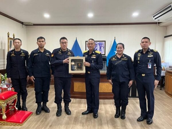 นครปฐม-ผู้บัญชาการเรือนจำกลางนครปฐม เข้าพบผู้บัญชาการโรงเรียนการบิน เพื่อแสดงความยินดีและหารือความร่วมมือระหว่างหน่วยงาน