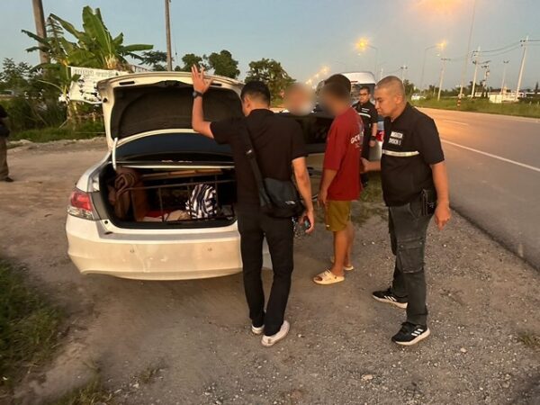 “เชียงราย”ตม.เชียงรายรวบจีนเทาจากKK PARK เมียวดีก่อนข้ามไปลาวเพื่อการกวาดล้าง”