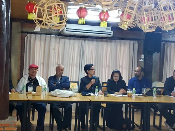 ลำพูน – สภาลมหายใจจังหวัดลำพูน จัดเวทีสาธารณะ ระดมความเห็นและข้อเสนอเชิงนโยบายจากกลุ่มต่าง ๆ นำไปสู่กระบวนการร่างรัฐธรรมนูญ ฉบับใหม่ที่คาดว่าจะเกิดขึ้นหลังการเลือกตั้งปี 2569