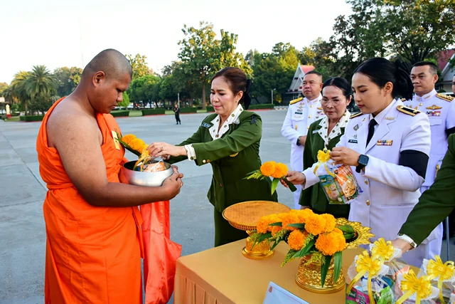 พิษณุโลก ผบ.มทบ.39 ร่วมกิจกรรมน้อมรำลึกในพระมหากรุณาธิคุณ รัชกาลที่ 9 เนื่องในวันคล้ายวันพระบรมราชสมภพ 5 ธันวาคม 2568