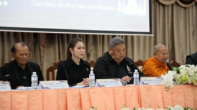 อยุธยา – เทศบาลนครพระนครศรีอยุธยา จัดโครงการการประชาคมท้องถิ่นแก้ปัญหาความเดือดร้อนของประชาชน