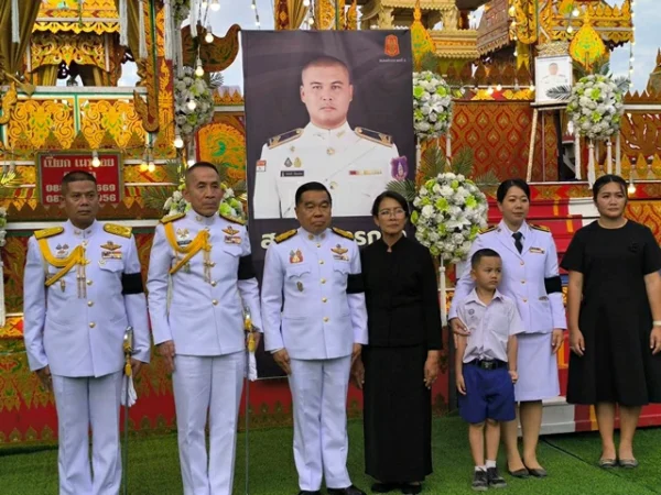 นครนายก พระราชทานเพลิงศพ จ.ส.อ.พรศักดิ์ เอี่ยมสอาด (จ่าใหญ่ ) ทหารกล้าสละชีพปกป้องอธิปไตยไทยคนที่ 20