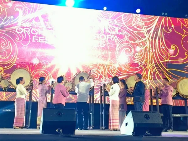 ลำปาง-จ.ลำปางเปิดงาน “Lampang Orchid & Aurora Festival” เนรมิตหนองกระทิงเป็นดินแดนแสงเหนือสุดอลังการ