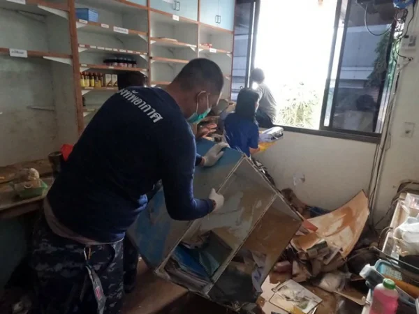 กองทัพอากาศ โดยศูนย์บรรเทาสาธารณภัย กองบิน 56 ช่วยฟื้นฟูโรงพยาบาลหาดใหญ่หลังน้ำท่วม