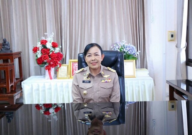 ลพบุรี ที่ทำการปกครองอำเภอท่าหลวง จังหวัดลพบุรี ร่วมต้อนรับนายอำเภอท่านใหม่นางสาวนงลักษณ์ อยู่พุ่ม นายอำเภอท่าหลวง จังหวัดลพบุรี