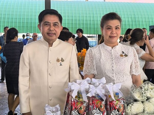 นครนายก – เทศบาลเมืองนครนายก จัดพิธีเจริญพระพุทธมนต์ ทำบุญตักบาตรข้าวสารอาหารแห้ง เนื่องในเทศกาลประเพณีวันขึ้นปีใหม่ ประจำปี 2569