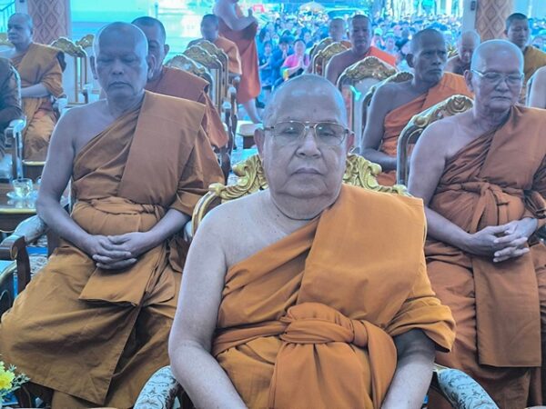 นครนายก – วัดโพธินายกจัดพิธีทำบุญอุทิศส่วนบุญกุศลให้พระครูโพธิธรรมานุยุต(หลวงพ่อไข) ครบรอบ12 ปีวันมรณภาพพร้อมแจกข้าวสาว 2000 ถุงมอบให้ชาวบ้าน