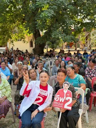 กาฬสินธุ์ ศิรินันท์ เพื่อไทยกาฬสินธุ์ เขต 3 เดินหน้าขอคะแนนชาวตำบลหนองบัว-เสาเล้าหนองกุงศรี