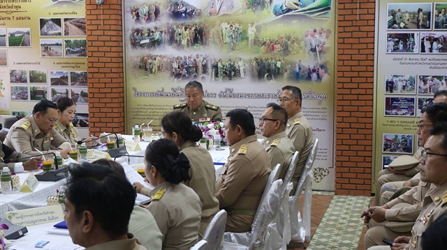 ลำพูน – นายพลากร สุวรรณรัฐ องคมนตรี ประธานอนุกรรมการติดตามและขับเคลื่อนโครงการอันเนื่องมาจากพระราชดำริในพื้นที่ภาคเหนือ ตรวจติดตาม 2 โครงการในพื้นที่อำเภอลี้และอำเภอป่าซาง