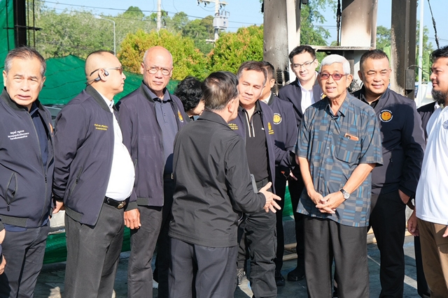 กมธ.การทหาร ลงพื้นที่ให้กำลังใจแก่ผู้บริหาร และพนักงานสถานีบริการน้ำมันในพื้นที่จังหวัดยะลา ซึ่งได้รับผลกระทบจากเหตุการณ์ความรุนแรงที่เกิดขึ้น ณ จังหวัดยะลา