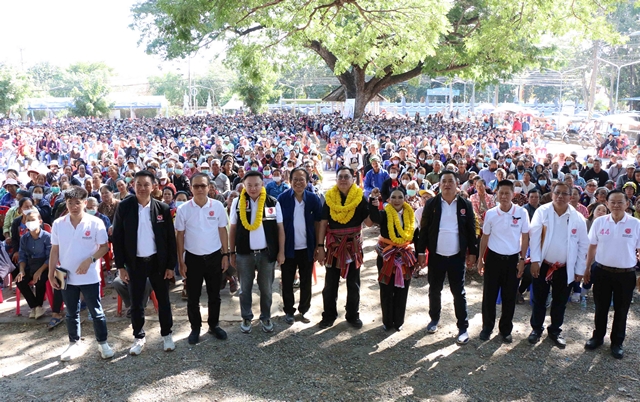 กาฬสินธุ์โอกาสใหม่บุกกาฬสินธุ์ ปลุกพลังเปลี่ยนปักธงเขต 5 ชูนโยบายเอาใจเกษตรกร