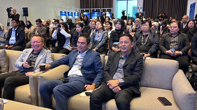 สงขลา-บพท.ยกระดับเศรษฐกิจฐานรากด้วย “กลไกกลาง” SIE CLUSTER ดันธุรกิจชุมชนสู่ตลาดใหญ่–ตลาดโลก สร้างรายได้กว่า 700 ล้านบาง