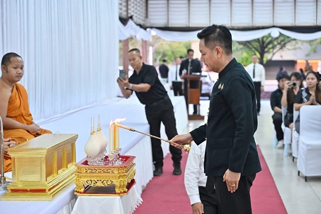 นครปฐม-จัดพิธีบำเพ็ญกุศลสวดพระอภิธรรม เพื่ออุทิศถวายพระราชกุศลแด่ สมเด็จพระนางเจ้าสิริกิติ์ พระบรมราชินีนาถ พระบรมราชชนนีพันปีหลวง