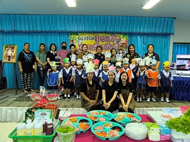 นครนายก – โรงเรียนนายกวัฒนากร วัดอุดมธานี จัดกิจกรรมแซนวิชสานสัมพันธ์ เพื่อเสริมทักษะคิดวิเคราะในเด็กนักเรียนปฐมวัย