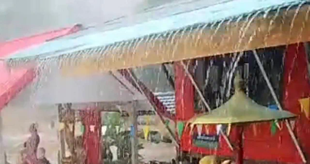 นครนายก ฝนหลงฤดูหลายพื้นที่ชาวบ้านตั้งรับไม่ทันรื้อหลังคาบ้านฝนเกิดตกหนักได้รับความเสียหาย