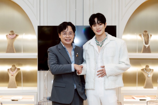 บิวตี้เจมส์ เปิดตัว Maison Abeille เครื่องประดับคอลเลคชั่นพิเศษในโอกาสแต่งตั้งแบรนด์แอมบาสเดอร์คนล่าสุด YU HYUN WOO (ยูฮยอนอู)นักร้อง/นักแสดงหนุ่มมากความสามารถจากเกาหลี