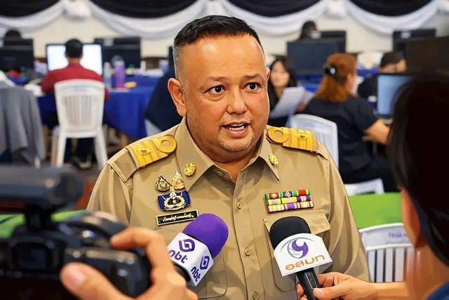 สงขลา-ผวจ.สงขลา สั่งตั้งกรรมสอบ นายกแป้น ข้อหา ส่งเอกสาร 49,500 ล่าช้า ไม่มีเอกสาร สภ.1 สภ.2 ในขณะที่ นายกแป้น โวย ถูกการเมือง กลั่นแกล้ง