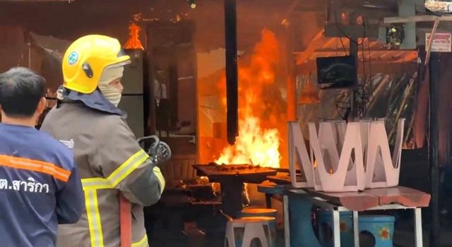 นครนายก -ไฟไหม้ร้านขายส้มตำทางเข้าแก่งสามชั้น