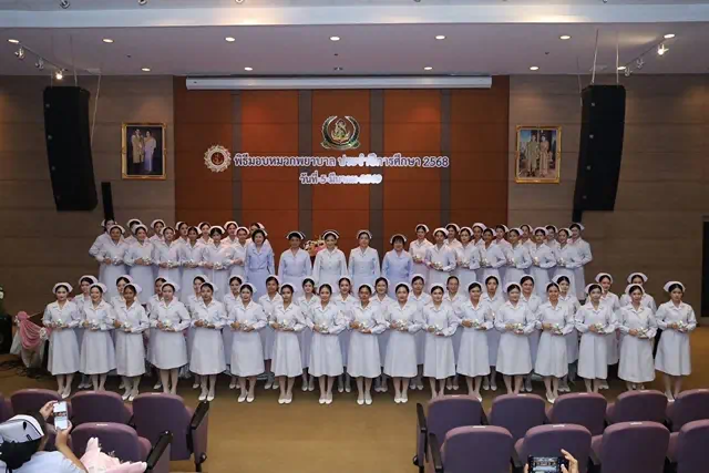 ว.พยาบาลกองทัพเรือ ประดับหมวกพยาบาล นักเรียนพยาบาล ปี 2