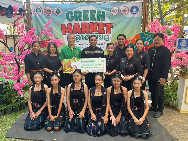 สุพรรณบุรี สสส.เปิด ตลาดเขียวสร้างสุขคึกคัก! เดินหน้าพื้นที่อาหารปลอดภัย รพ.เชื่อมเกษตรกรถึงผู้บริโภค