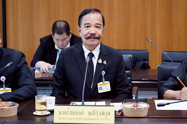 สว.สายทหาร และความมั่นคง เรียกร้อง รมว.พลังงาน ให้ บริษัทน้ำมัน เร่งเปิดบัญชีค้าส่ง ให้ จอบเบอร์ ส่งน้ำมันให้ ผู้ประกอบการ