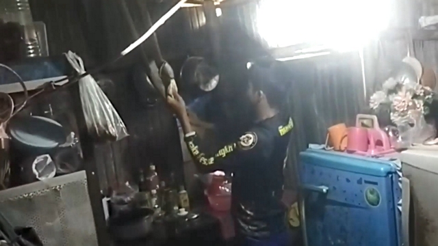 ชาวบ้านเชื่อ จงอางขึ้นหิ้งพระ มาให้ลาภ