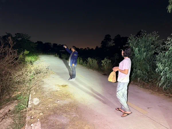 ชลบุรี-สาวประเภทสอง โร่แจ้งความ ถูกวินหื่นให้ช่วยสไลด์หนอน ก่อนฉกทรัพย์สินหนี ทิ้งกลางซอยเปลี่ยว