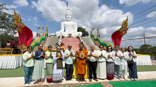 จันทบุรี  พิธีใหญ่อัญเชิญ“อุนาโลม”ประดิษฐานบนหน้าผากพระพุทธเทวฤทธิ์ (หลวงพ่อใหญ่)  วัดเนินเนรมิต