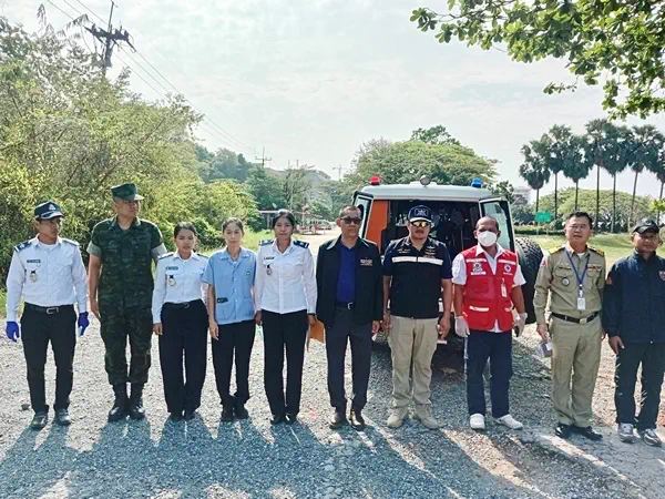 ตราด-ส่งกลับผ่านชายแดนหาดเล็กหญิงชราชาวกัมพูชา วัย 75 ปี ป่วยด้วยด้วยโรคประจําตัวส่งกลับภูมิลําเนาจังหวัดเกาะกง