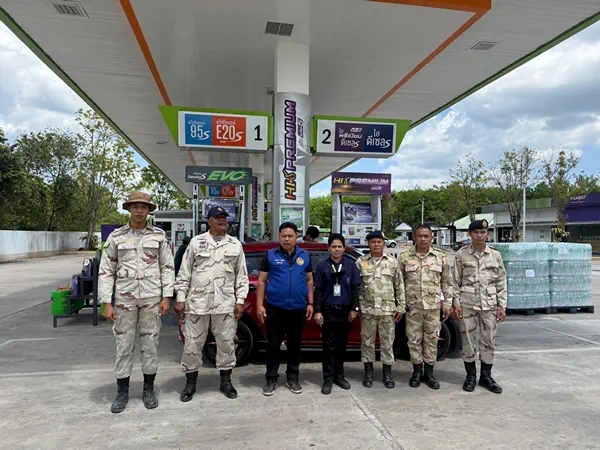 สุราษฎร์ธานี-นายอำเภอบ้านนาเดิม ลุยปั้มน้ำมัน ร้านจำหน่ายปุ๋ยเคมึป้องกันฉวยโอกาสขึ้นราคา