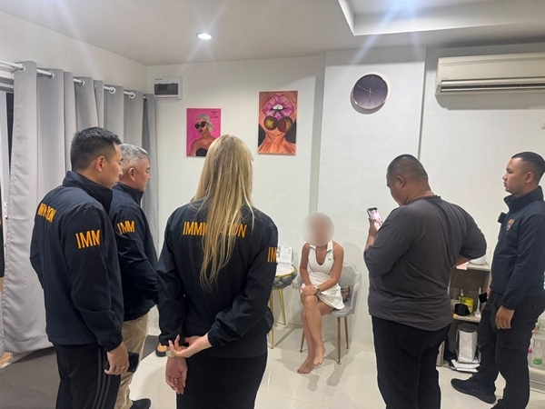 ชลบุรี-ตม.ชลบุรี บุกจับสาวรัสเซียลอบเปิดคลินิกเถื่อน รับฉีดเสริมความงามในคอนโดพัทยา