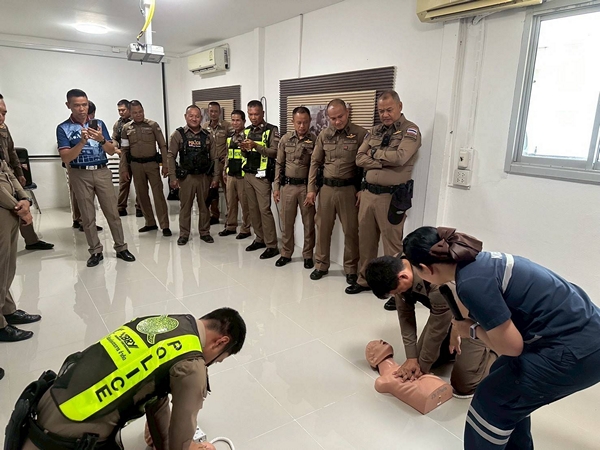 บุรีรัมย์ ติวเข้มตำรวจบ้านด่าน เสริมทักษะปฐมพยาบาลเบื้องต้น CPR