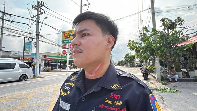 ชลบุรี-กู้ภัยพัทยา หวิดคอขาดขี่ จยย.ถูกสายอินเทอร์เน็ตห้อยกลางถนนเกี่ยวคอรถล้มเจ็บสาหัส