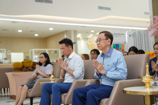 มหามงคลสงกรานต์ 2569  รพ.พญาไท 3 จัดพิธีทำบุญ – ตักบาตร พร้อมบวงสรวง “ สมเด็จพระเจ้าตากสิน ”เสริมสิริมงคลรับปีใหม่ไทย