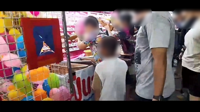 สงขลาตำรวจ – ฝ่ายปกครอง สงขลา ไม่เห็น ปล่อยให้เด็กเล่นการพนัน ในงานเทศกาลอาหารสองทะเล
