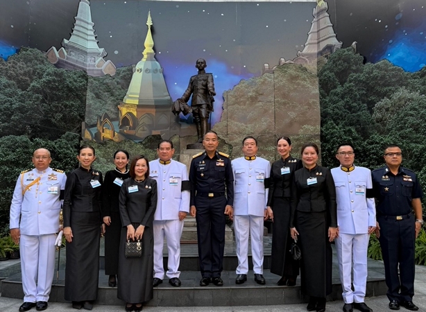 ชมรมพัฒนาสัมพันธ์ระดับผู้บริหาร กองทัพอากาศ เข้าร่วมพระพิธีธรรมสวดพระอภิธรรมพระบรมศพสมเด็จพระนางเจ้าสิริกิติ์ พระบรมราชินีนาถ พระบรมราชชนนีพันปีหลวง ร่วมกับกองทัพอากาศอย่างสมพระเกียรติ