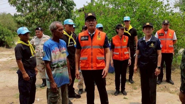 ยโสธร เร่งช่วยเหลือชาวบ้านอำเภอเลิงนกทา หลังพายุฤดูโซนร้อนพัดกระหน่ำบ้านเรือนเสียหายจำนวนมาก