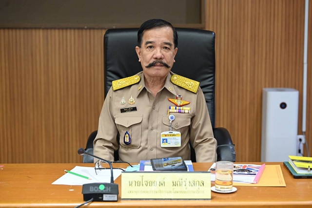 สงขลา-ชาวบ้านริมคลอง ร.1 บางกล่ำ “ร้อง” สว. น้ำหลากปีนี้คง “ตาย” อยู่ในบ้าน กำแพงกั้นน้ำพัง ไร้การซ่อมแซม