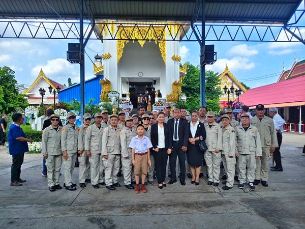 ปทุมธานี สุดอาลัย พิธีฌาปนกิจ “กนกวรรณ พัชรธิติ” ญาติธรรมลำลูกการ่วมส่งครั้งสุดท้าย