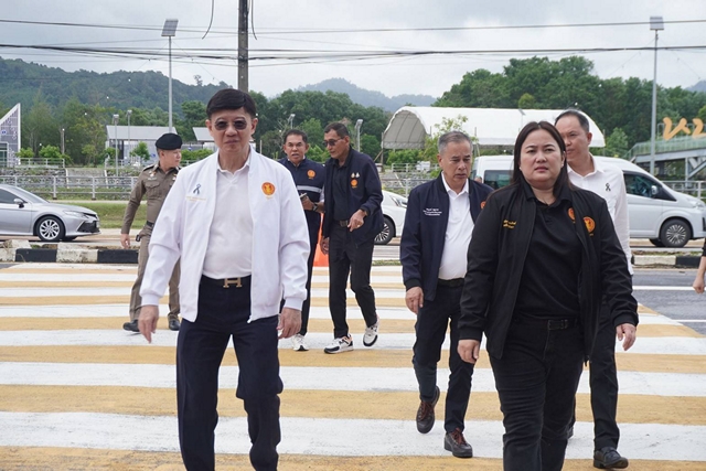 🚩สว.พบประชาชน กลุ่มภาคใต้ (ตอนบน) ลงพื้นที่ “พังงา-ภูเก็ต” ลุยตรวจ 4 จุดร้อน แก้น้ำท่วม-น้ำทะเลกัดเซาะชายฝั่ง