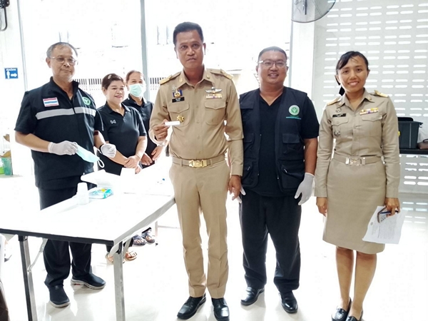 พังงา- นอภ.ตะกั่วป่า ปิดห้องประชุมตรวจปัสสาวะกำนันผู้ใหญ่บ้านหาสารเสพติดประเภท”เมทแอมเฟตามีน”จำนวน148 ราย ผลไม่พบผู้มีสารเสพติดในร่างกายทั้งหมด