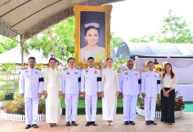 นราธิวาส-นายกฯธนาวิทย์ พร้อมพสกนิกร ปราบปลื้มถวายพระราชกุศล “ทรงพระเจริญ” พิธีทำบุญตักบาตรถวายพระราชกุศล เนื่องในโอกาสพระราชพิธีมหามงคล เฉลิมพระชนมพรรษา 4 รอบ สมเด็จพระนางเจ้าสุทิดา พัชรสุธาพิมลลักษณ พระบรมราชินี 3 มิถุนายน 2569