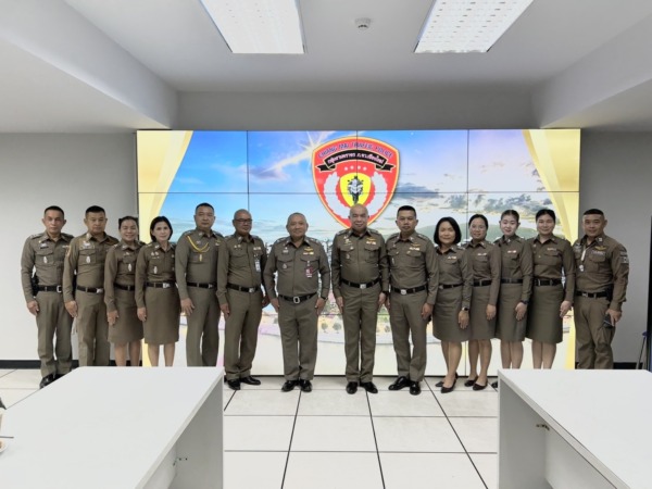 เชียงใหม่-พล.ต.ต.สมชาย เขียวจักร์ ผทค.ตร.รรท.รอง ผบก.ภว.เชียงใหม่ ตรวจเยี่ยมกลุ่มงานจราจรตำรวจภูธรจังหวัดเชียงใหม่