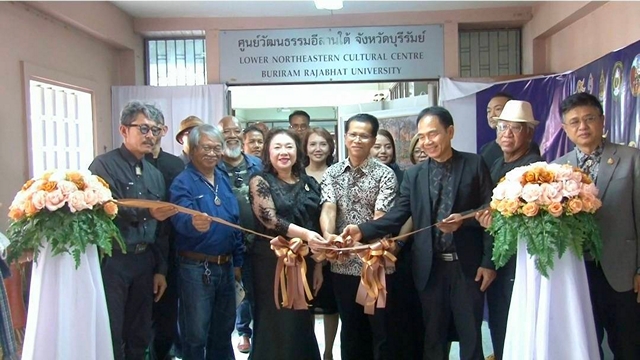 บุรีรัมย์ ศิลปินดังทั่วไทยกว่า 70 คน ร่วมถ่ายทอดเสน่ห์ บุรีรัมย์เมืองรวยวัฒนธรรม