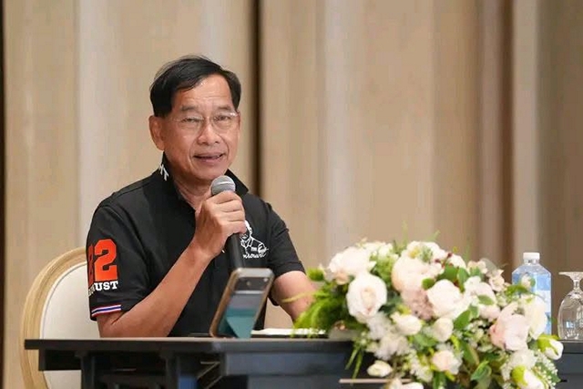 บิ๊กแจ๊ส ลั่น “กระดุมเม็ดแรกคือพัฒนาคน” นำทัพ อบจ.ปทุมธานี เติมความรู้ระยอง มุ่งยกระดับบริการประชาชนขั้นสุงสุด