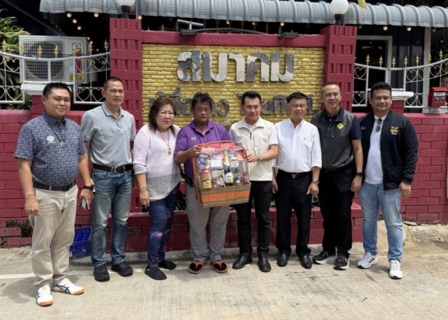 ชลบุรี-รอง ผวจ.ชลบุรีพร้อมคณะสื่อมวลชนร่วมอวยพรวันเกิด อนันต์ กิ่งสร บก. ท็อปนิวส์ ภาคตะวันออก