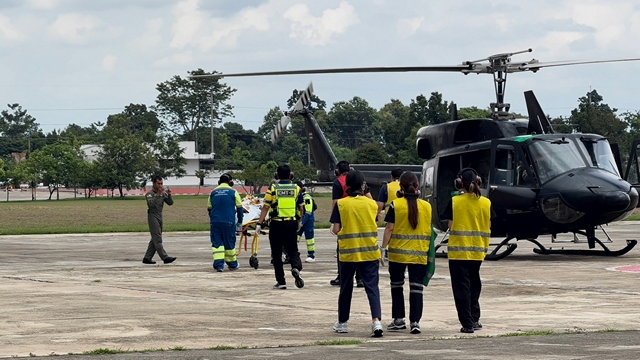เชียงใหม่-Sky Doctor เชียงใหม่ ลำเลียงผู้ป่วยเลือดออกในสมองจาก รพ.ฝาง ส่งต่อรักษา รพ.นครพิงค์