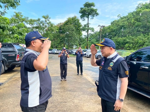 ตราด ศูนย์อำนวยการรักษาผลประโยชน์ของชาติทางทะเลจังหวัดตราด เปิดเวทีฝึกอบรมการปฐมพยาบาลเบื้องต้นสำหรับคนประจำเรือ